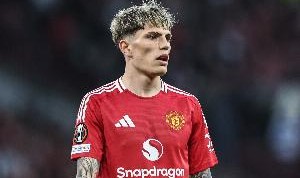 ESPN：拜仁询问引进加纳乔的条件，曼联愿听取报价但球员想留英超