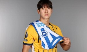 官方：布莱顿18岁韩国小将尹棹泳租借加盟SBV精英，租期1年